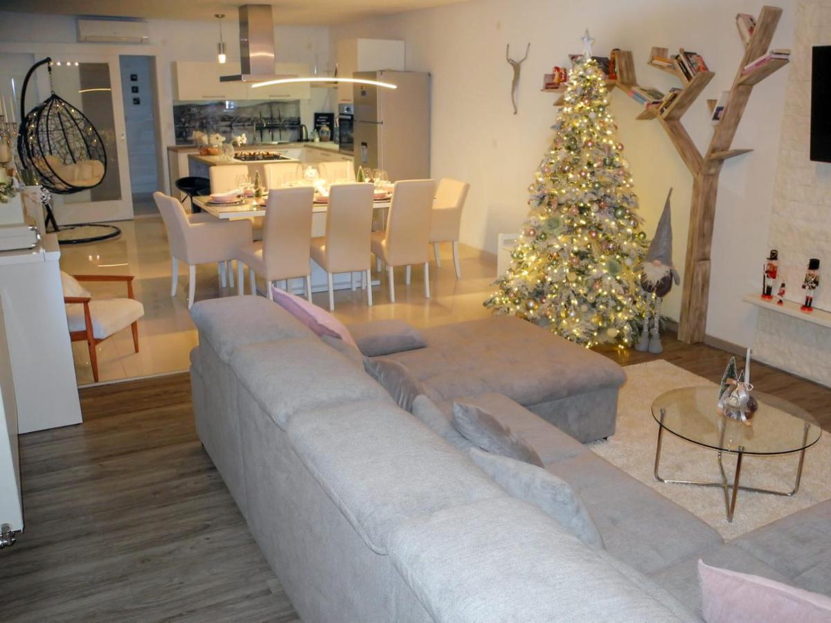 Apartment Mare Водице Екстериор снимка