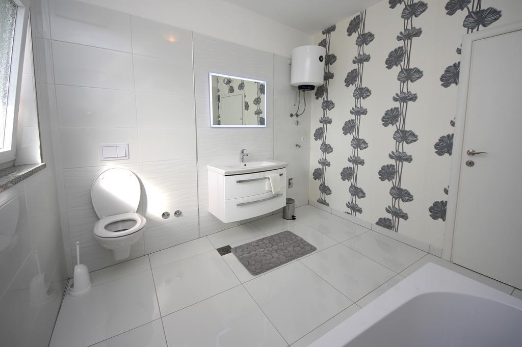 Apartment Mare Водице Екстериор снимка