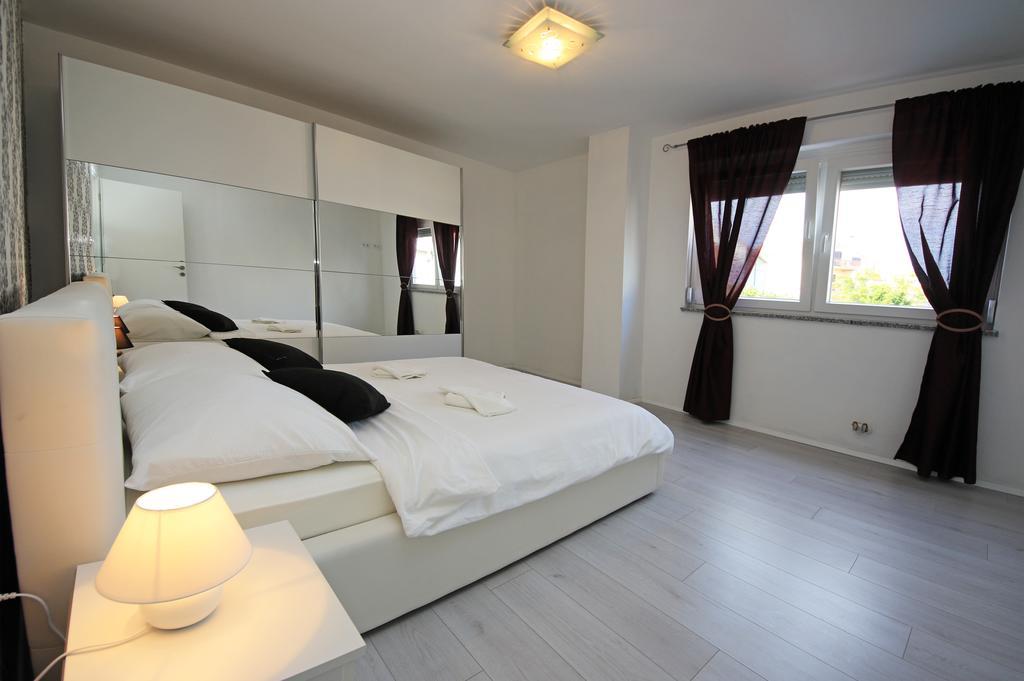 Apartment Mare Водице Екстериор снимка