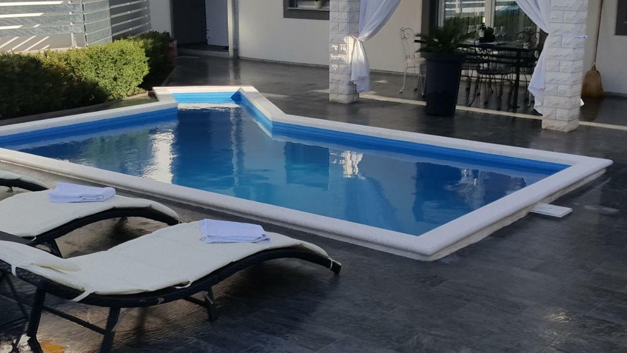 Apartment Mare Водице Екстериор снимка