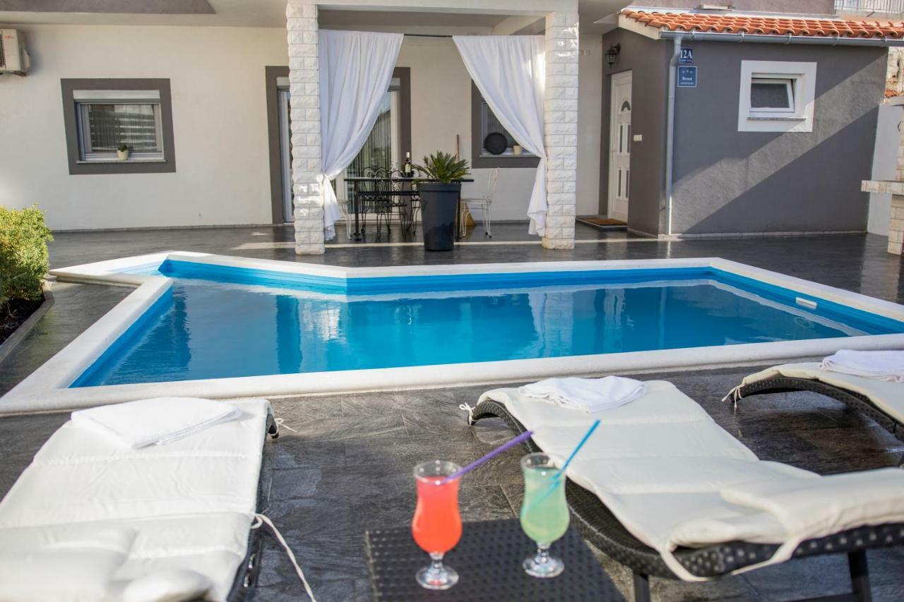 Apartment Mare Водице Екстериор снимка